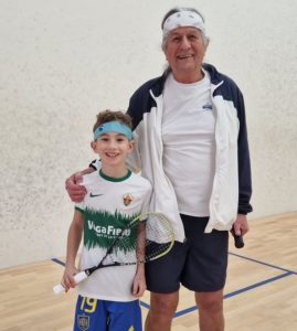 Le squash, de 9 à 81 ans!